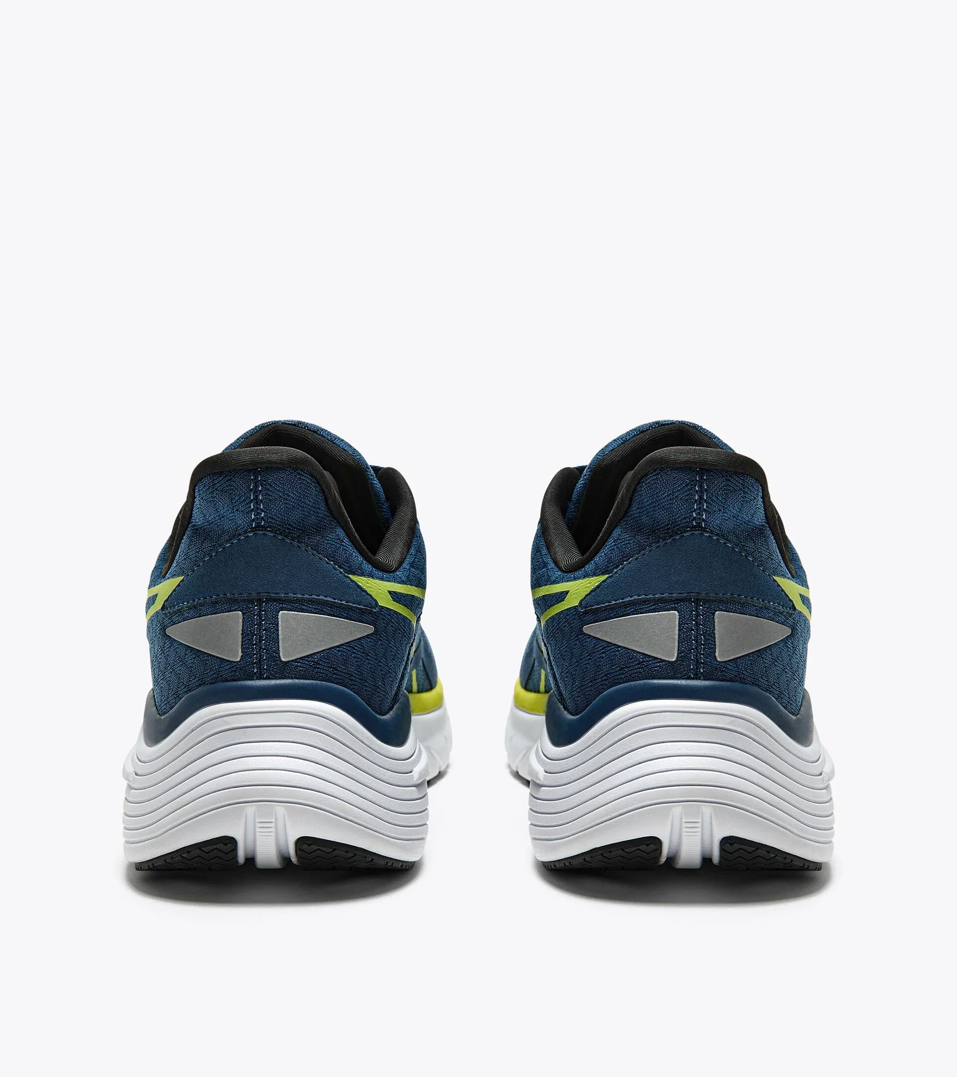 Diadora Men’s Equipe Nucleo Bl Opal Evening Primrose White - Image 5