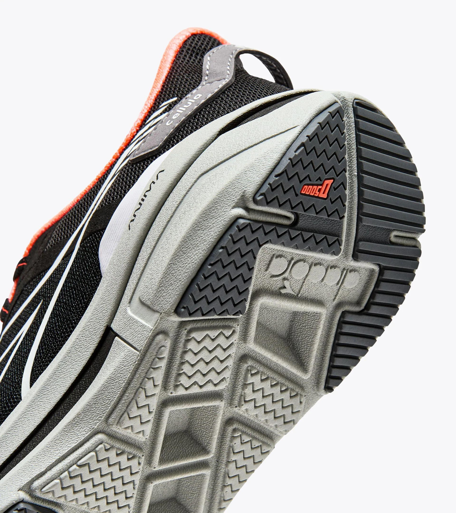 Diadora Women’s Cellula Black Silver - Image 5