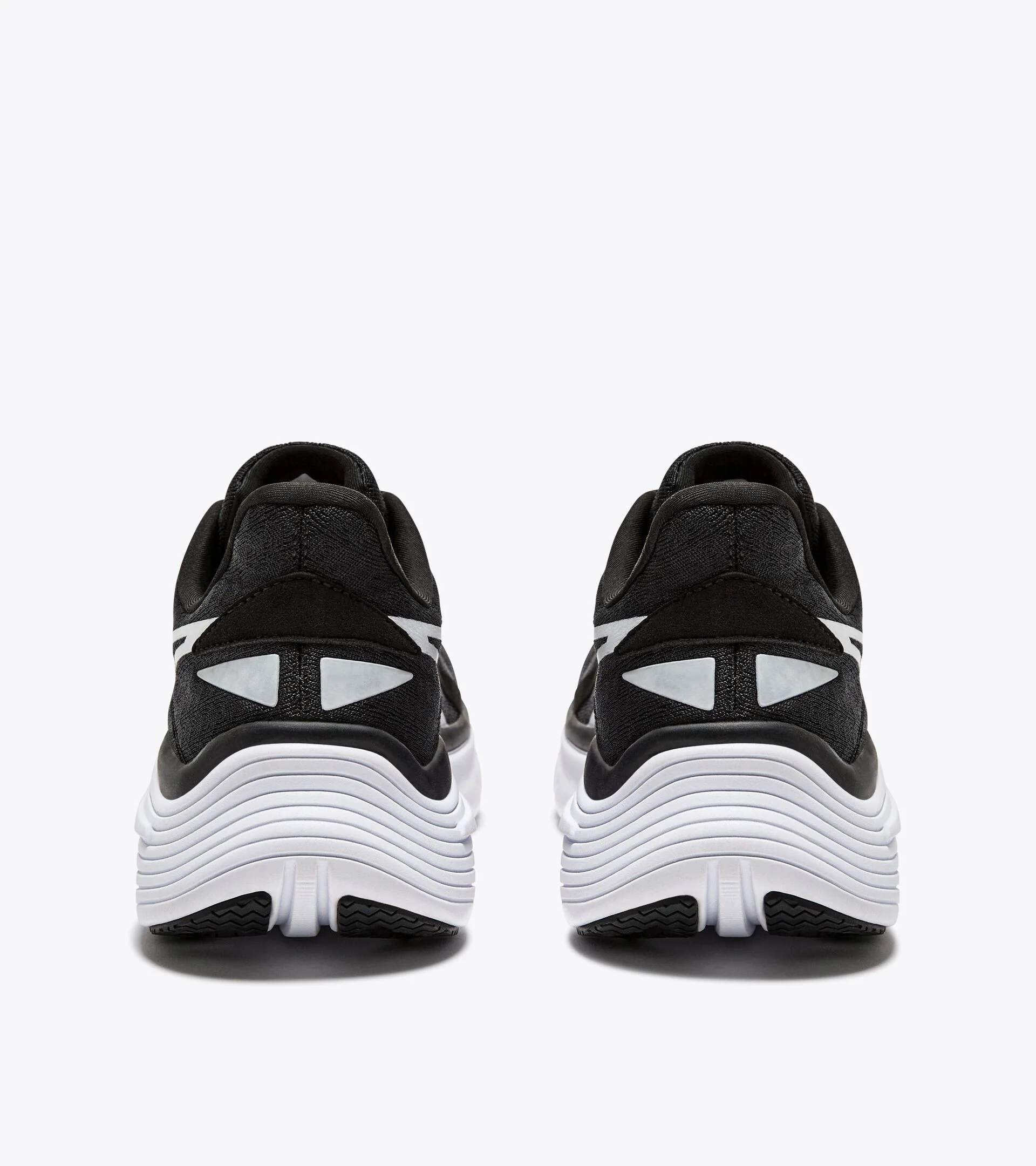 Diadora Women’s Equipe Nucleo Black White - Image 4