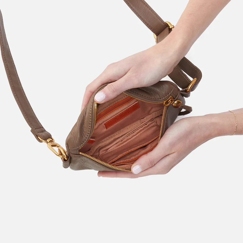 Hobo Fern Belt Bag Dark Elm - Image 3