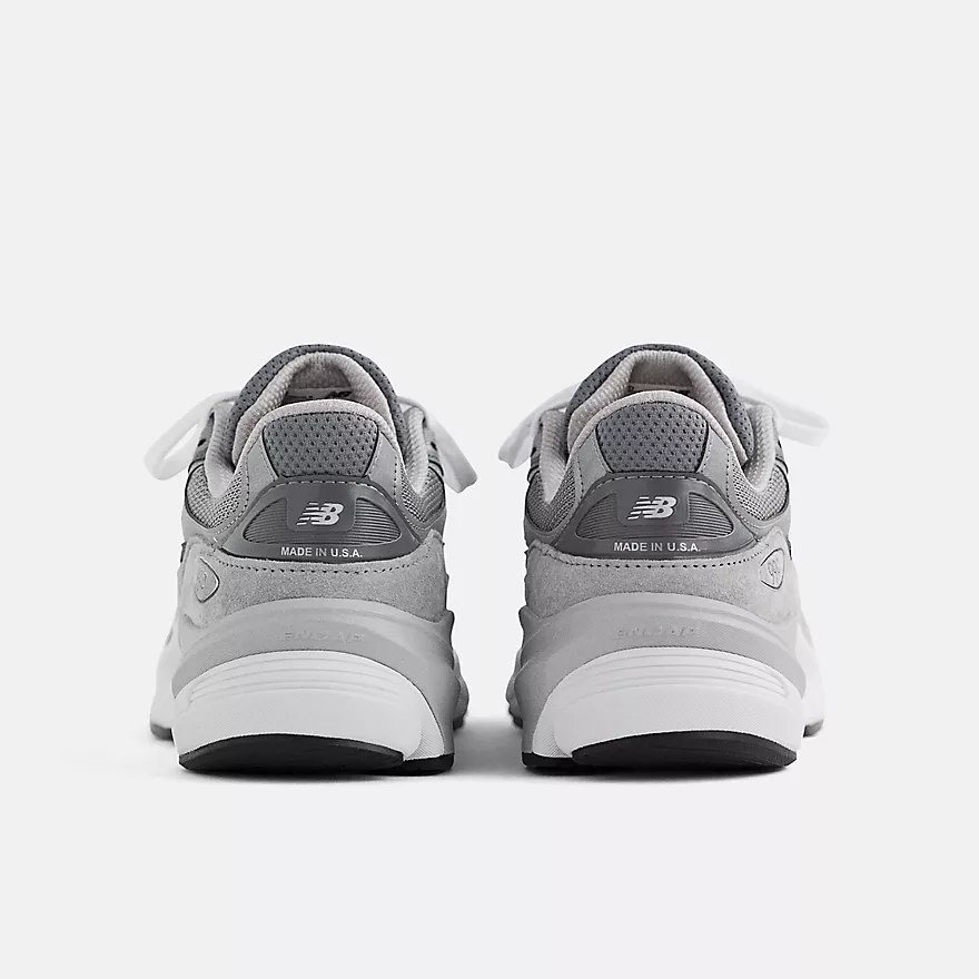 New Balance Women’s W990GL6 Grey - Image 7