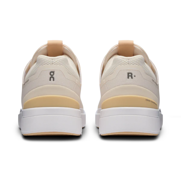On Women's The Roger Spin Dew Savannah - Image 5