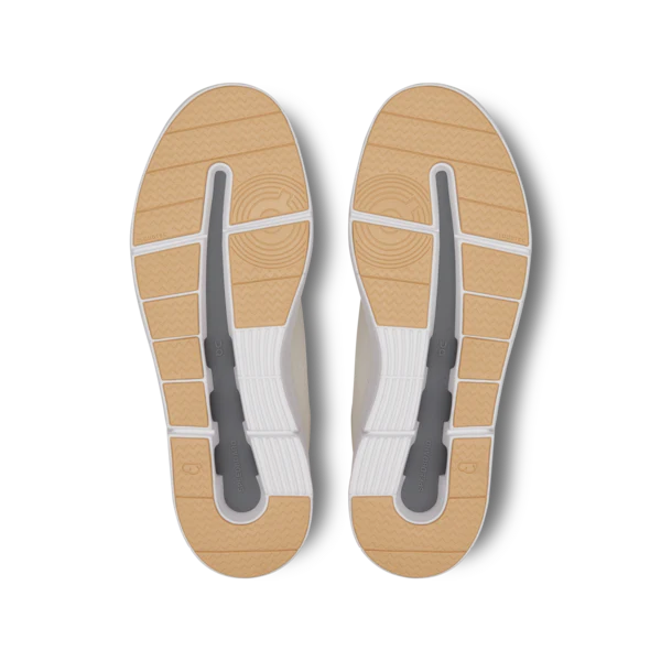 On Women's The Roger Spin Dew Savannah - Image 6