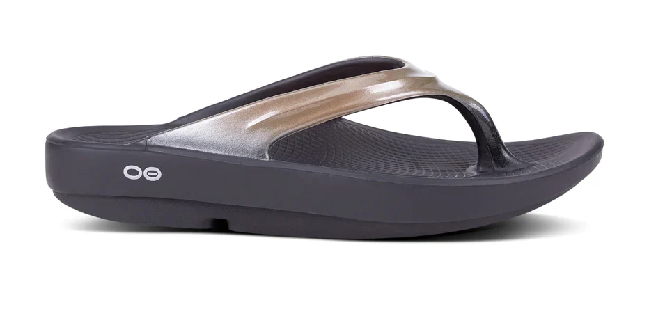 OOfos Women’s OOlala Luxe Latte - Image 2