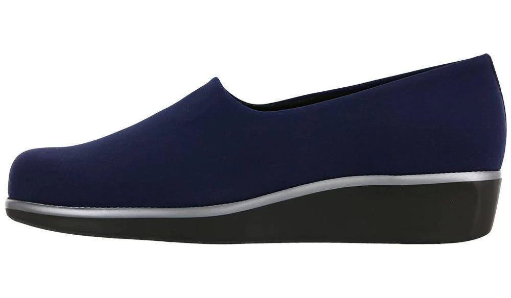SAS Women’s Bliss Navy Slip-On - Image 3