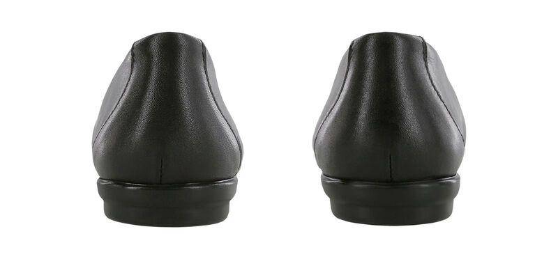 SAS Women's Scenic Black Slip On - Image 5