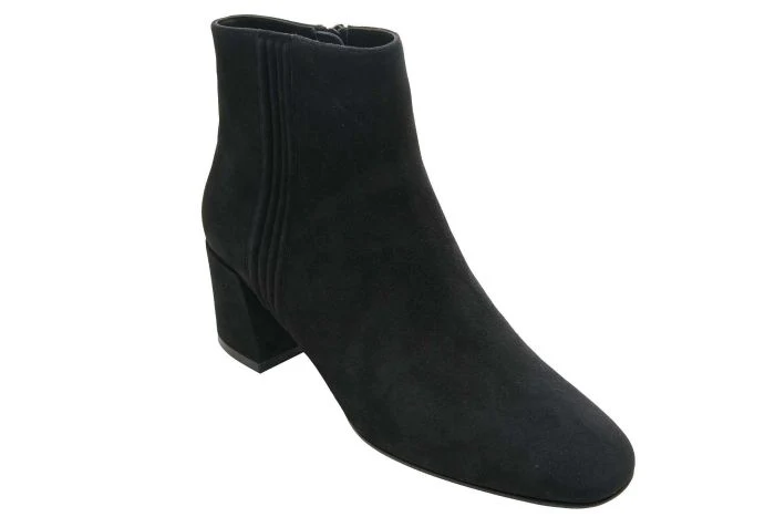 Vaneli Women's Sommet Black Suede