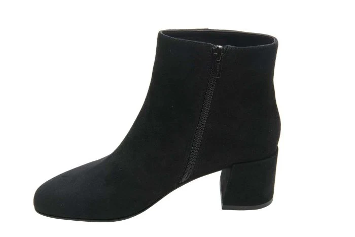 Vaneli Women's Sommet Black Suede - Image 2